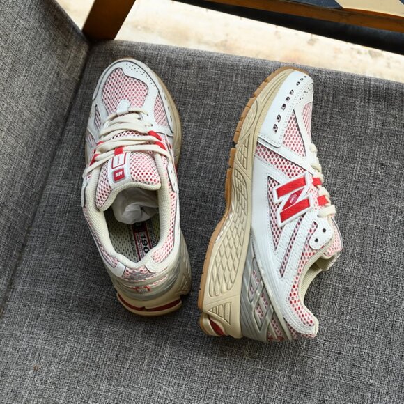 New Balance 1906 Casual Fashion Sneakers
